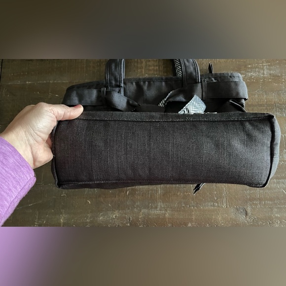 Ogio Hampton’s Tote - Picture 7 of 13